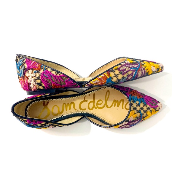 Sam Edelman | Embroidered Floral Pointed Flats